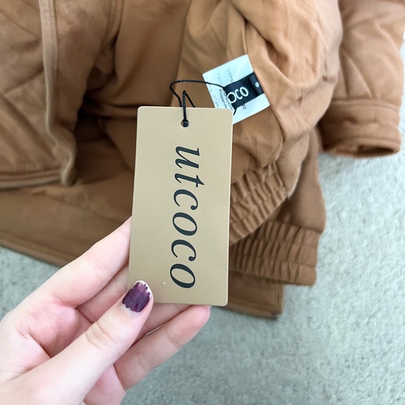 Chestnut Brown Puffer Bomber Jacket 💋🤍 - Picture 5 of 5